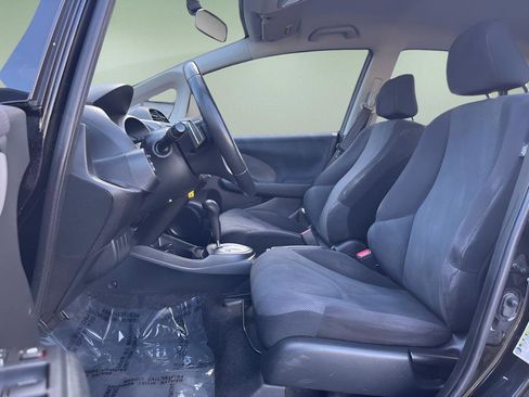 Used 2010 Honda Fit Sport image 32