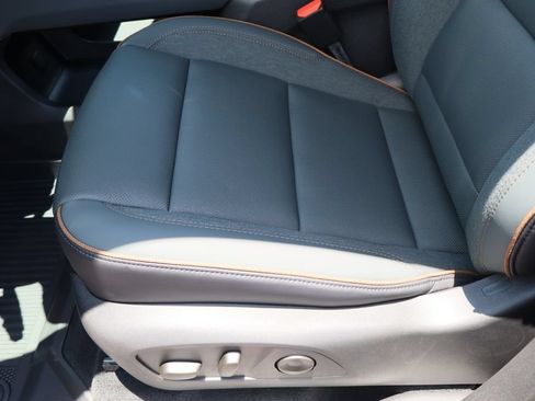 New 2026 GMC Acadia AT4 w/ Luxury Package AWD/4WD image 19