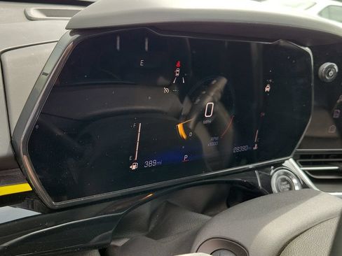 Used 2024 Chevrolet Trax ACTIV w/ Sunroof Package FWD image 29