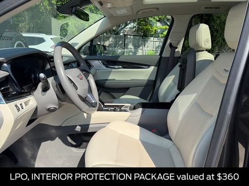 Used 2020 Cadillac XT6 Premium Luxury FWD image 9