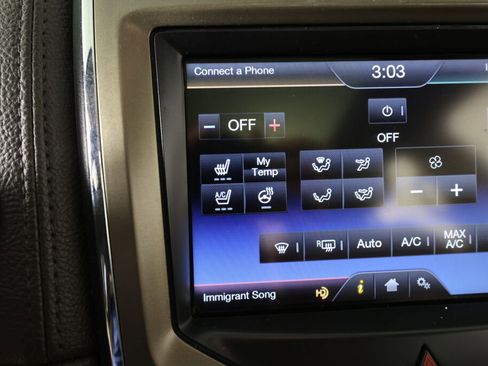 Used 2014 Lincoln MKX AWD w/ Equipment Group 102A image 37