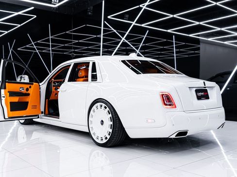 Used 2026 Rolls-Royce Phantom Sedan image 23