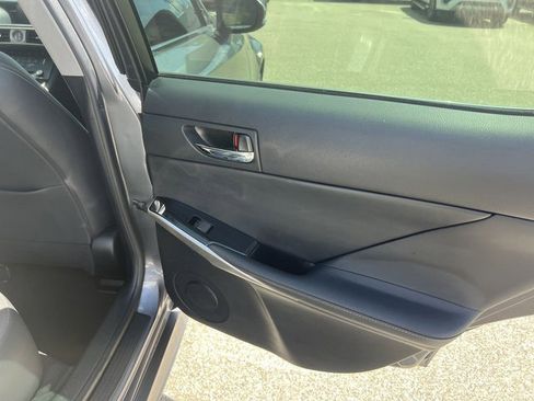 Used 2015 Lexus IS 250 image 21