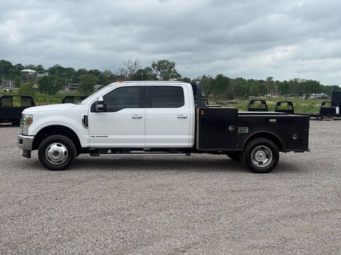 Used 2019 Ford F350 XLT w/ XLT Premium Package AWD/4WD image 9