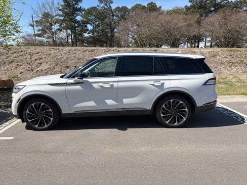 Used 2023 Lincoln Aviator Reserve w/ Equipment Group 201A image 1