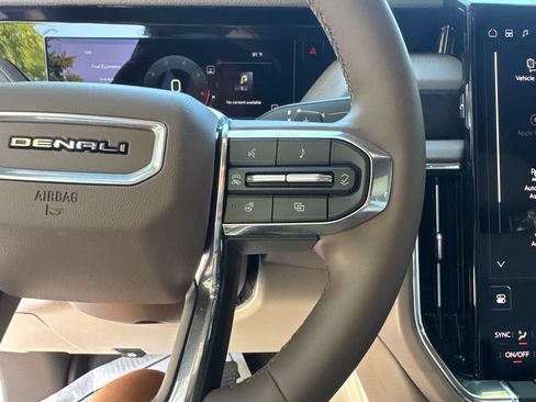 New 2026 GMC Yukon XL Denali w/ Denali Reserve Package AWD/4WD image 12
