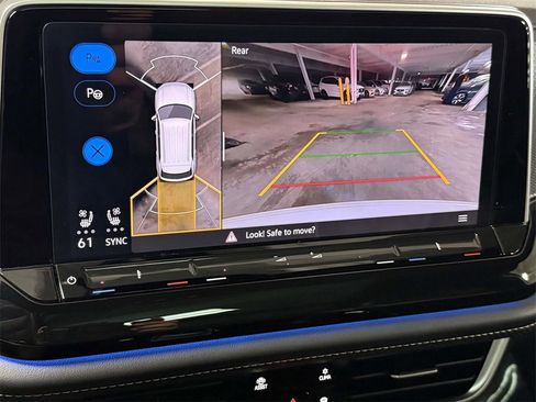 Used 2024 Volkswagen Atlas Cross Sport SEL Premium R-Line image 7