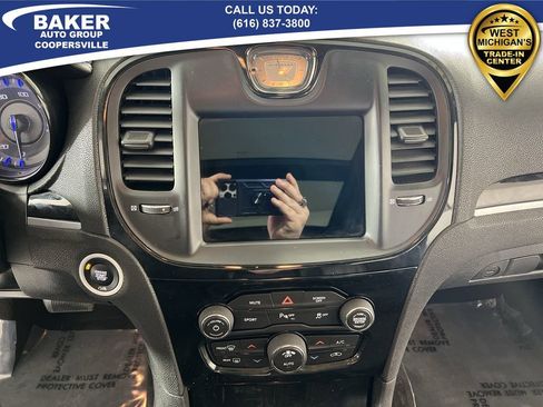 Used 2017 Chrysler 300 S w/ 300S Premium Group image 12