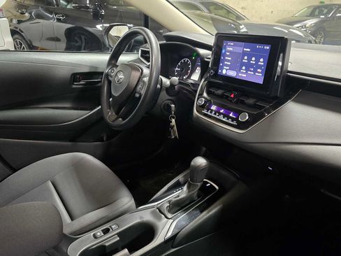 Used 2023 Toyota Corolla LE image 11