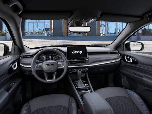 New 2026 Jeep Compass Latitude image 14