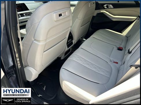 Used 2021 BMW X5 xDrive40i w/ M Sport Package AWD/4WD image 21