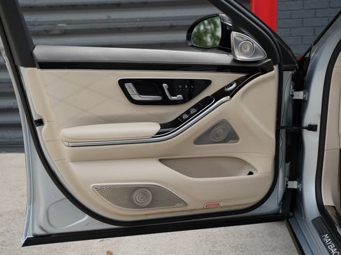 Used 2024 Mercedes-Benz Maybach S 580 4MATIC image 18