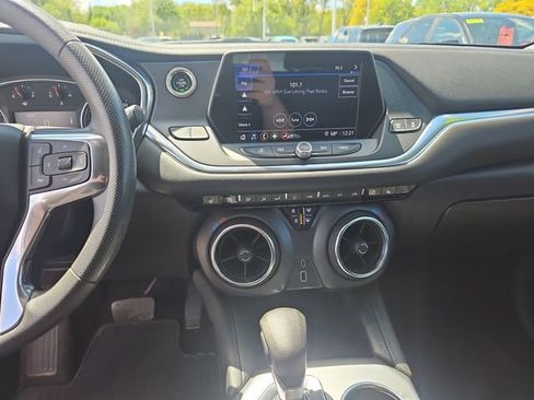 Used 2021 Chevrolet Blazer LT FWD image 18