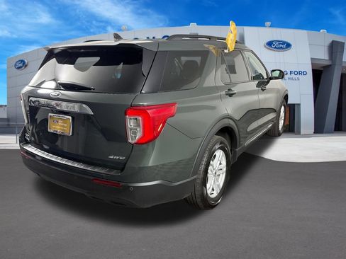Used 2023 Ford Explorer XLT AWD/4WD image 5