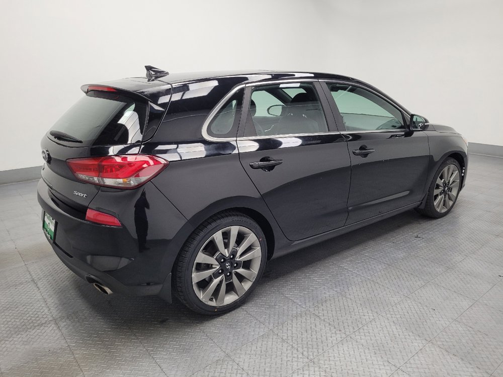Used 2018 Hyundai Elantra GT Sport w/ Sport Tech Package 04 FWD image 10