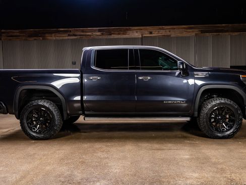 Used 2024 GMC Sierra 1500 Denali w/ Denali Reserve Package image 11