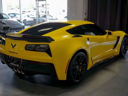 Used 2017 Chevrolet Corvette Z06 RWD image 7