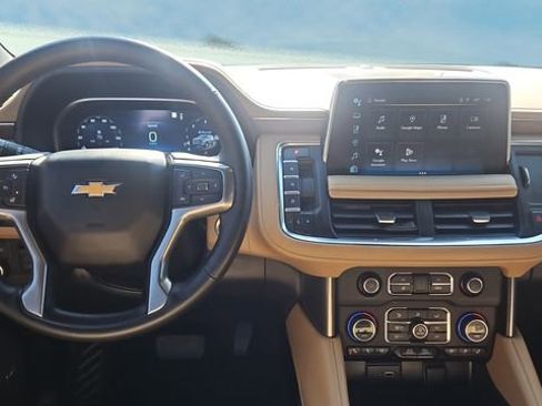 Used 2023 Chevrolet Suburban Premier w/ Max Trailering Package image 9