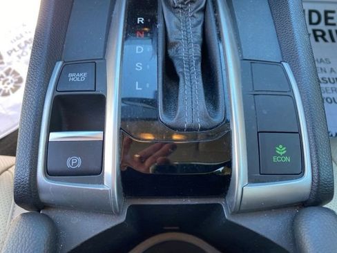 Used 2018 Honda Civic EX-L image 31