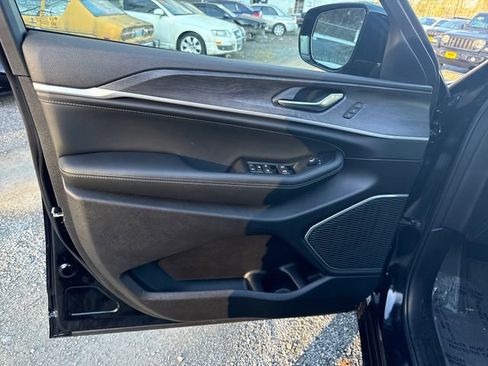 New 2026 Jeep Grand Cherokee Limited image 15