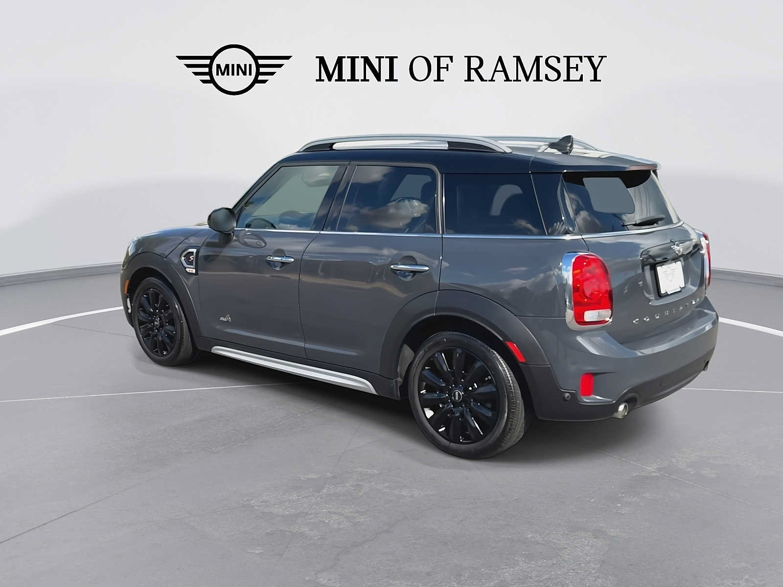 Used 2019 MINI Cooper Countryman S w/ Signature Upholstery Package AWD/4WD image 6