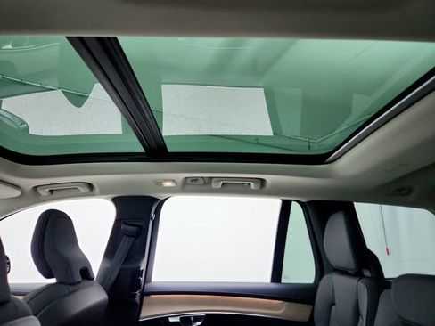 New 2026 Volvo XC90 B5 Plus w/ Protection Package image 18