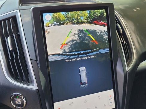 Used 2023 Ford Edge SEL image 21