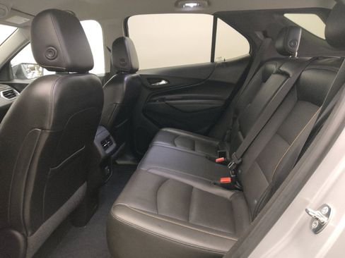 Used 2019 Chevrolet Equinox Premier image 18