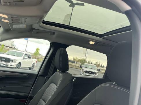 Certified 2025 Ford Escape Active w/ Active Premium Tech Pack AWD/4WD image 18