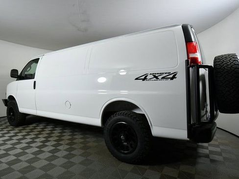 New 2025 Chevrolet Express 3500 Work Van w/ Driver Convenience Package image 14