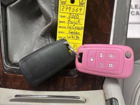 Used 2010 Buick LaCrosse CXL w/ Luxury Package image 38