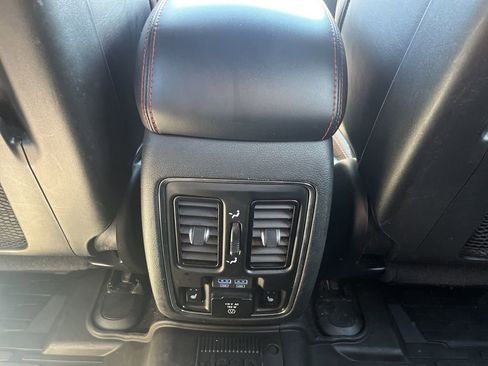 Used 2020 Jeep Grand Cherokee Trailhawk image 34