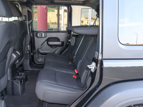 Used 2021 Jeep Wrangler Unlimited Sport image 8