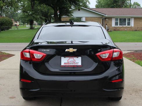 Used 2019 Chevrolet Cruze LT w/ LT Fleet Convenience Package FWD image 8
