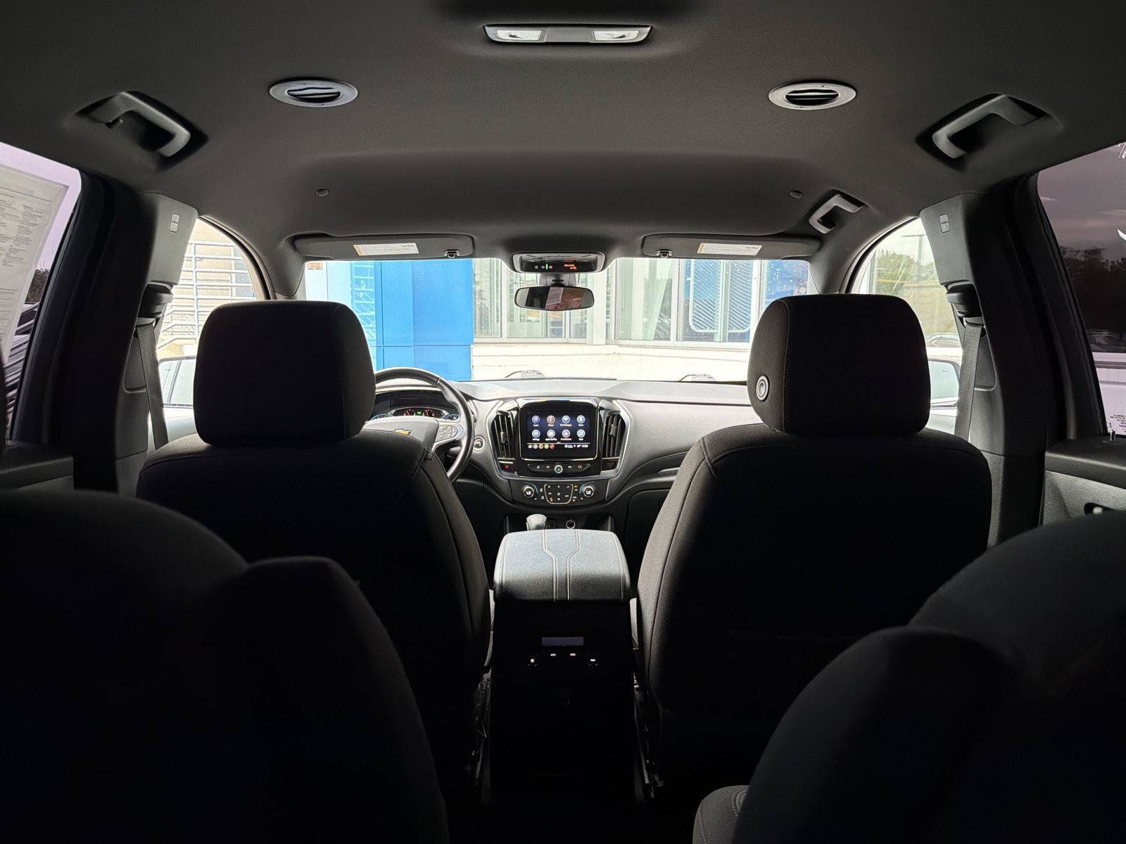 Used 2022 Chevrolet Traverse LT AWD/4WD image 40