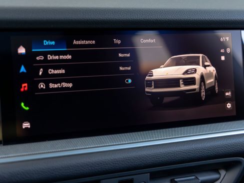 Certified 2026 Porsche Cayenne image 35