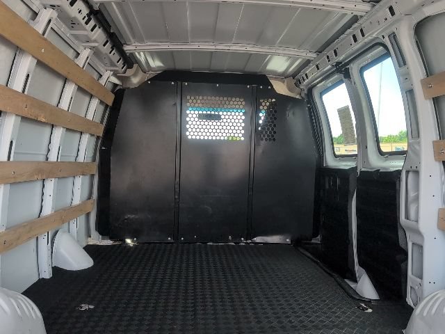 Used 2025 GMC Savana 2500 w/ Driver Convenience Package RWD image 36