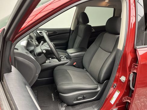 Used 2020 Nissan Pathfinder SV AWD/4WD image 8