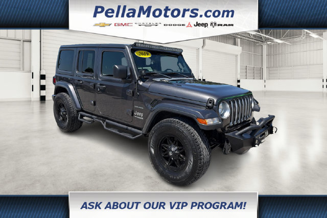 Used 2019 Jeep Wrangler Unlimited Sahara AWD/4WD image 1