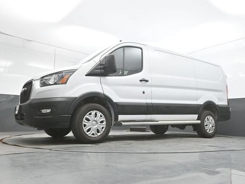 Used 2025 Ford Transit 250 Low Roof w/ Exterior Upgrade Package RWD image 31