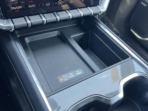 New 2025 GMC Acadia Elevation image 20