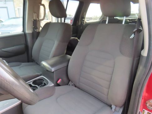Used 2011 Nissan Pathfinder S AWD/4WD image 45