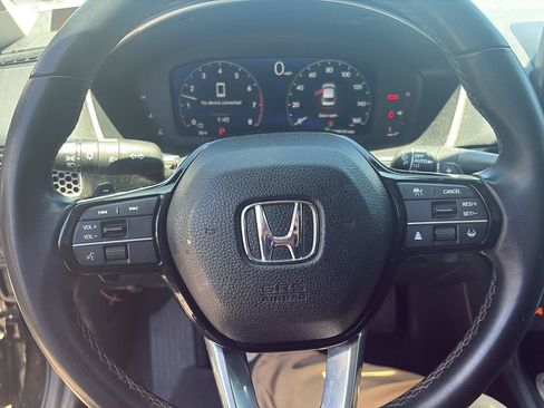 Used 2024 Honda Civic Touring image 2