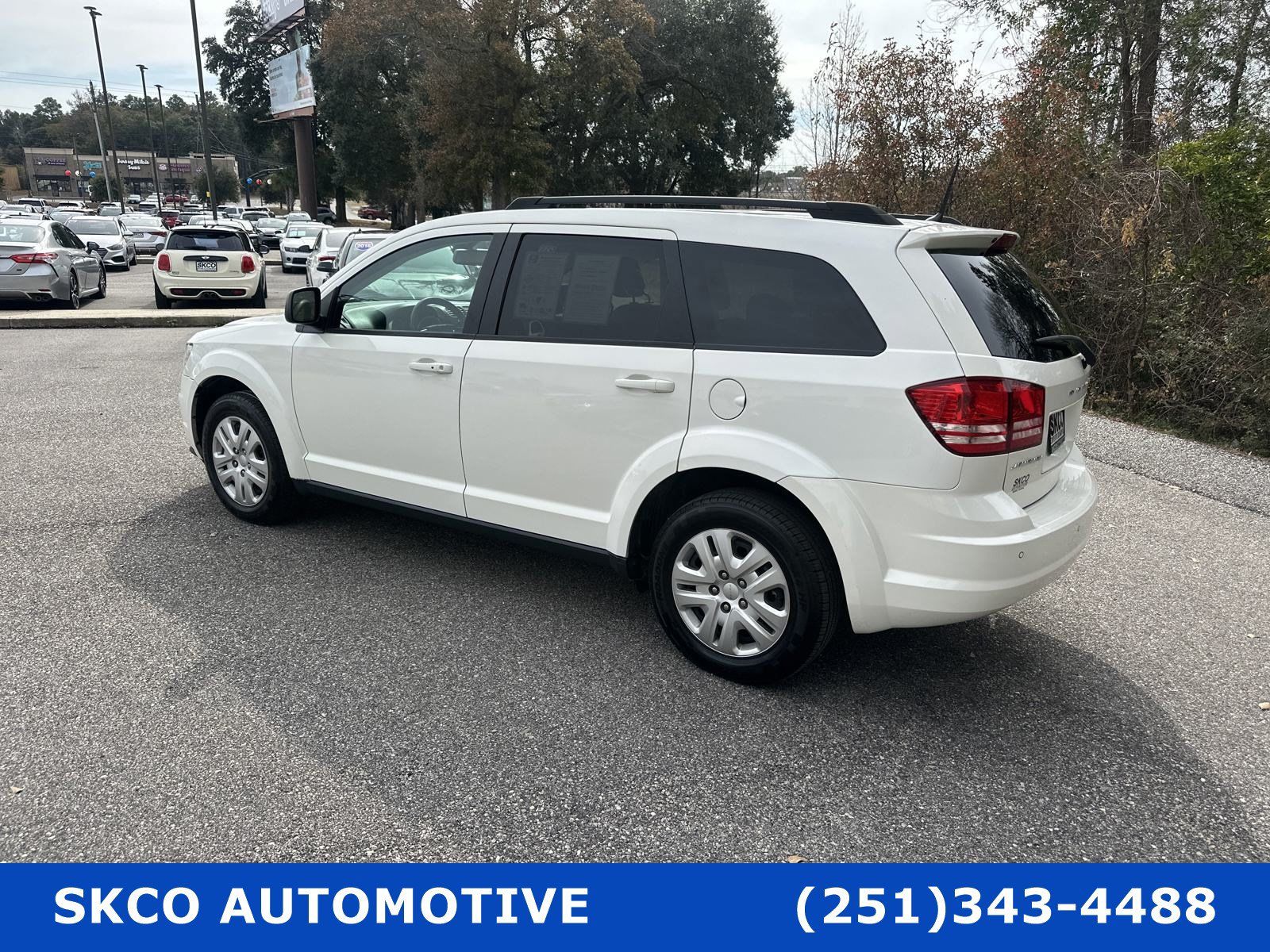 Used 2020 Dodge Journey SE FWD image 3