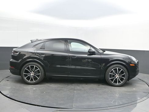 New 2026 Porsche Cayenne Coupe AWD/4WD image 8