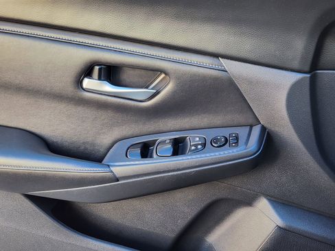 Used 2023 Nissan Sentra SV image 26