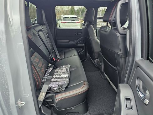 Used 2025 Nissan Frontier PRO-4X w/ Pro Premium Package image 29