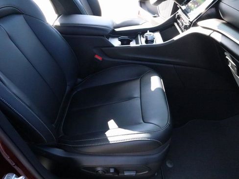 New 2025 Jeep Grand Cherokee L Limited image 15