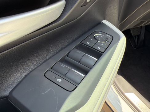 New 2026 Toyota Grand Highlander FWD image 30
