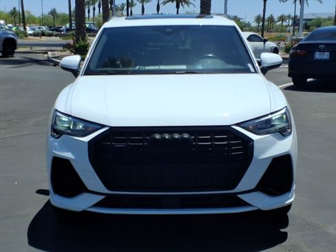 Used 2022 Audi Q3 2.0T Premium w/ Black Optic Sport Package AWD/4WD image 2